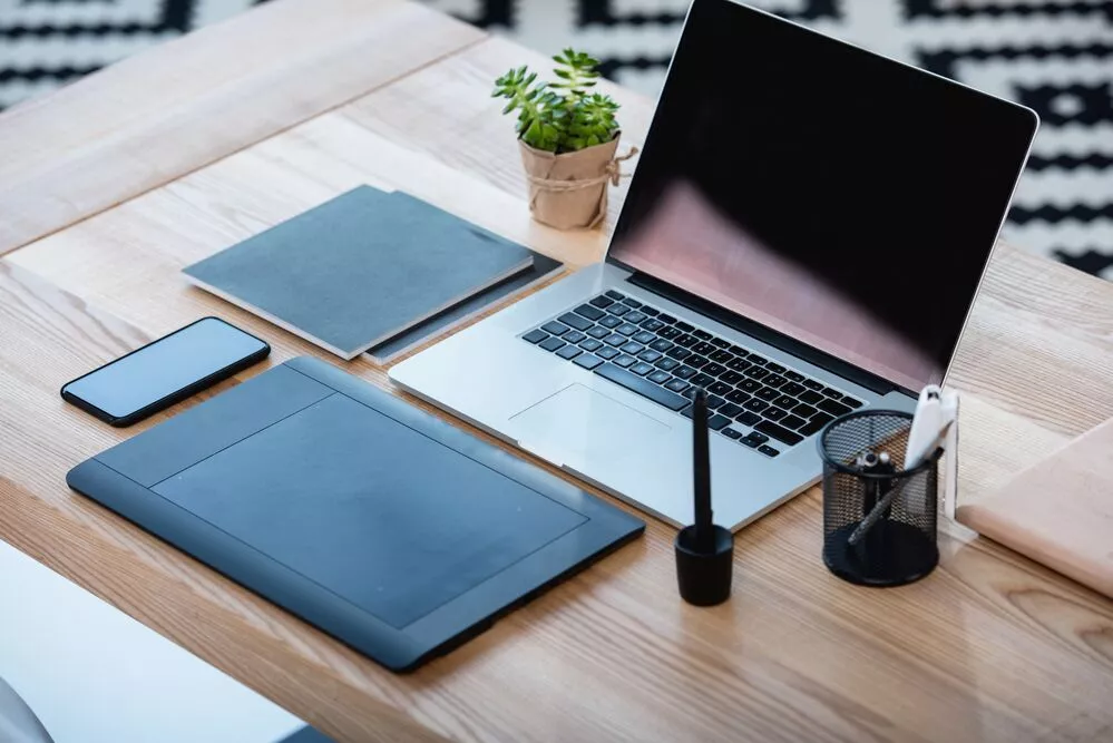 Flexible Hot Desks: Work smart, boost connections at SBN coworking space of NY. Elevate your productivity